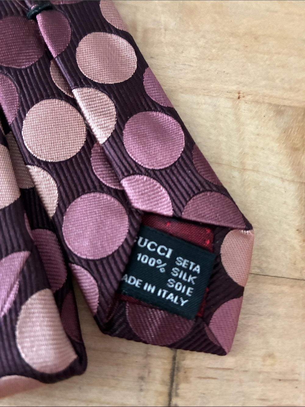 Gucci 100% Silk Polka Dot Circle Tie Scarf! - Picture 3 of 3